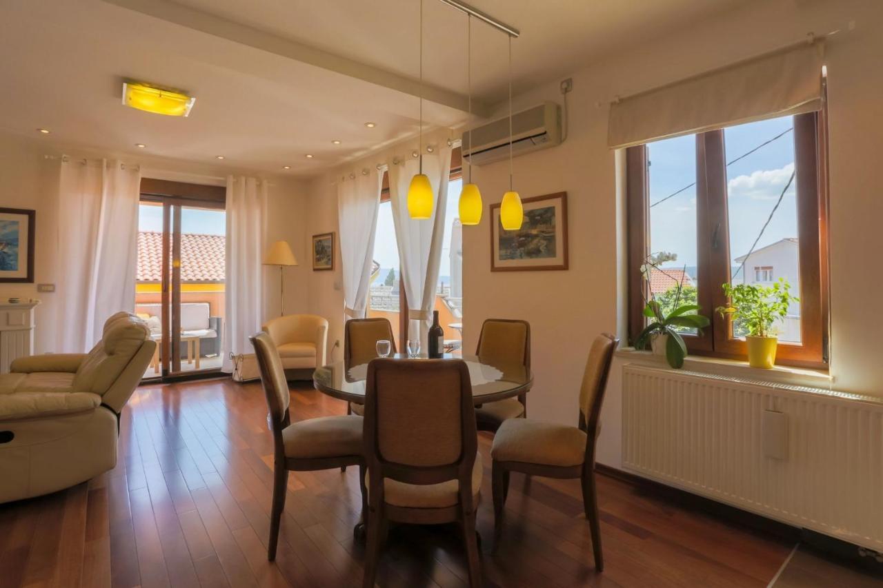 Apartment Egita Crikvenica Exteriör bild