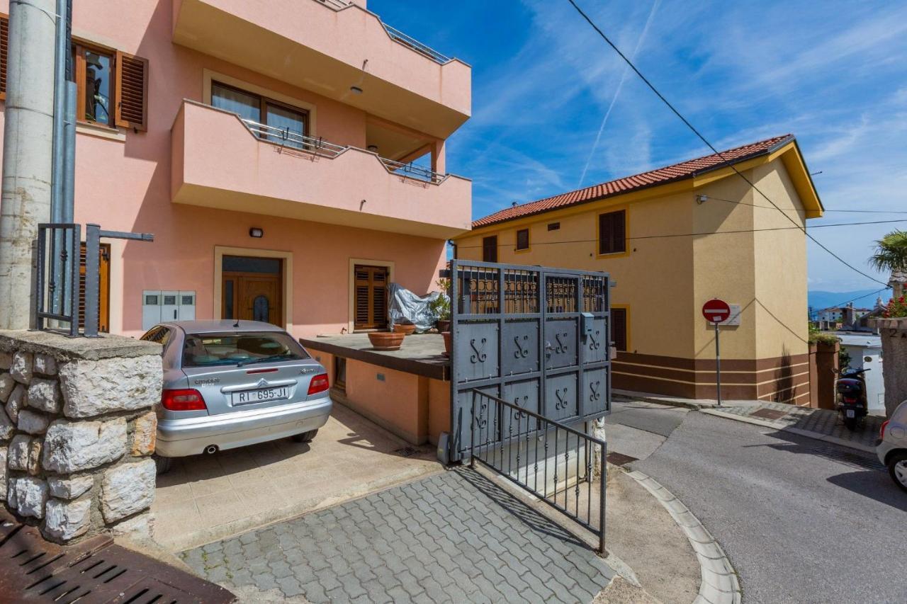 Apartment Egita Crikvenica Exteriör bild